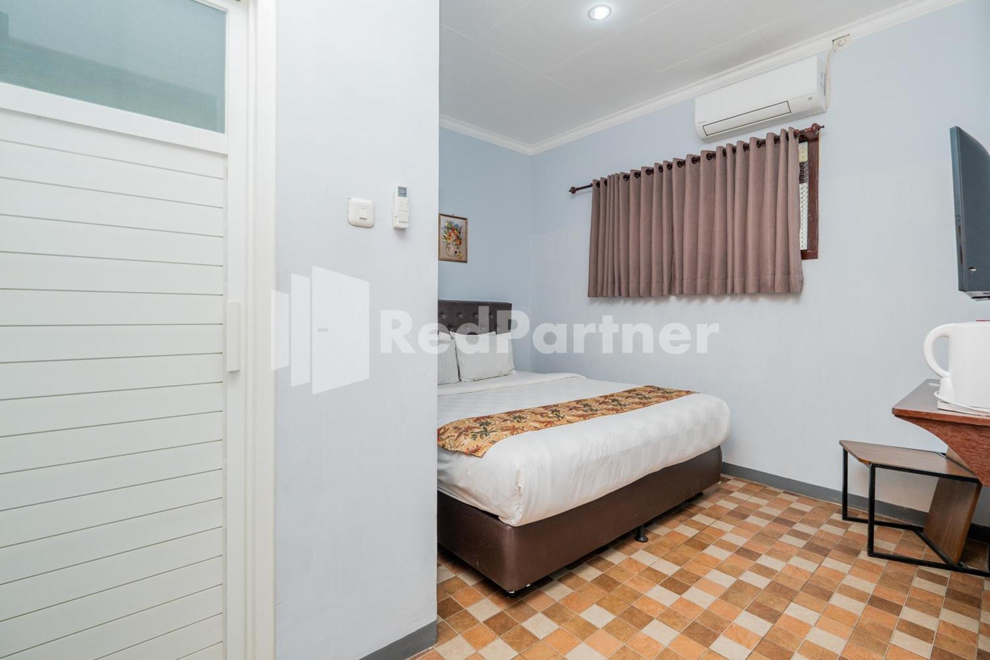 Swun Stay Inn At Sawahan Mitra Reddoorz Malang Exterior foto